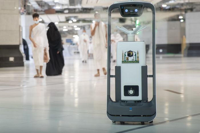 Kecerdasan Buatan Kini Dikembangkan di Masjidil Haram, Ada Robot yang Bisa Beri Fatwa